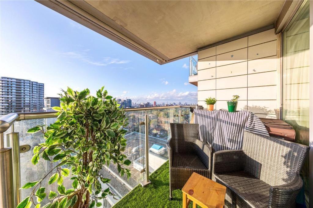 Two Bedroom Apartment - London Excel Stays Kültér fotó